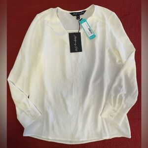 Montgomery Post, soft V, tabby blouse in winter white, women’s, XS